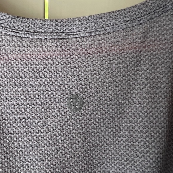 Lululemon textured short sleeve - Picture 5 of 5